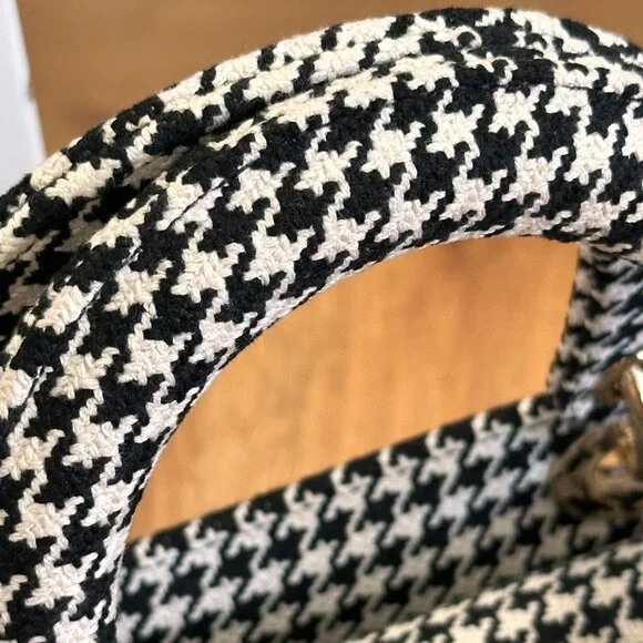 DIOR Medium Lady D-Lite Bag  Black and White Houndstooth Embroidery - Picture 4 of 11